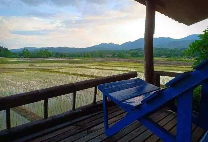 Hotelli Bueng Pai Farm บึงปายฟาร์ม