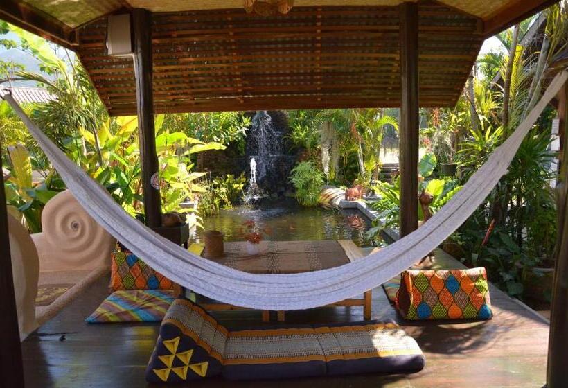 Otel Bueng Pai Farm บึงปายฟาร์ม