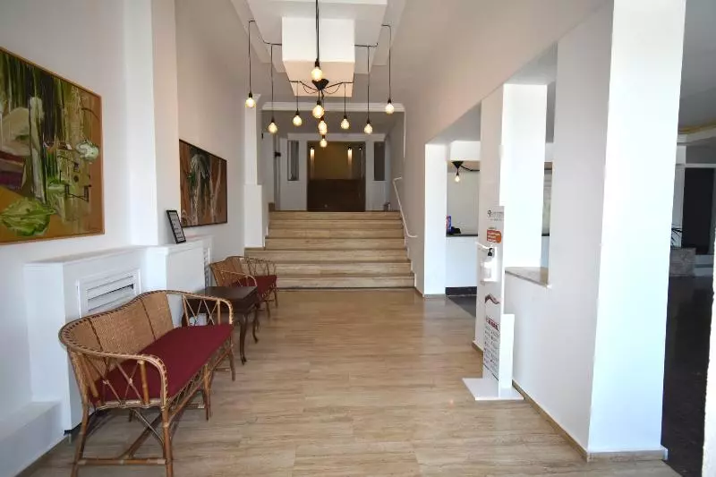 çamlık 87 Hotel Ayvalık