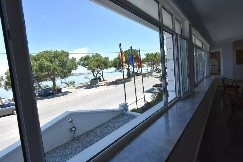 çamlık 87 Hotel Ayvalık