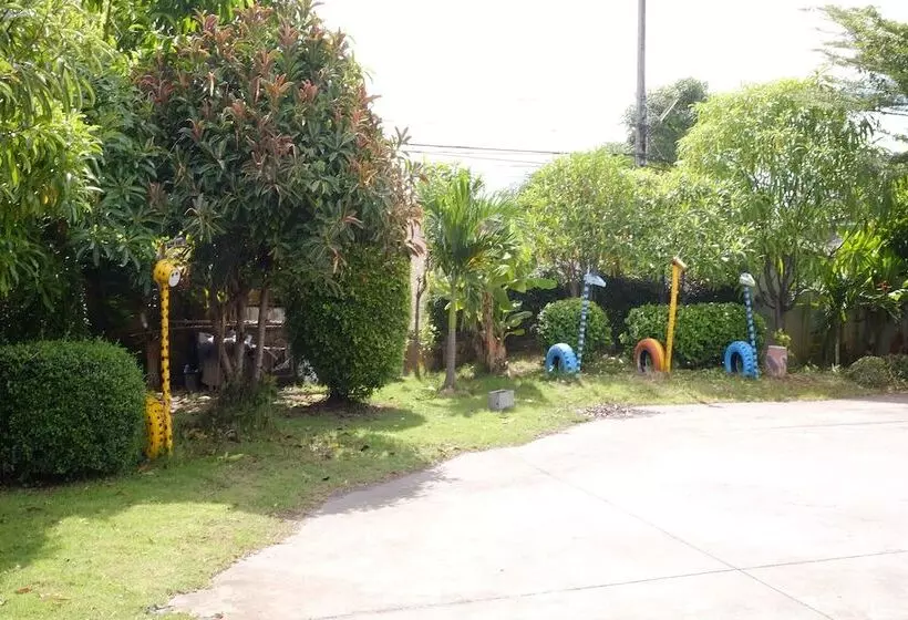 هتل Little Park