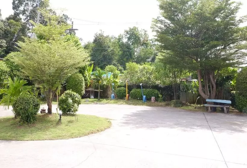 هتل Little Park