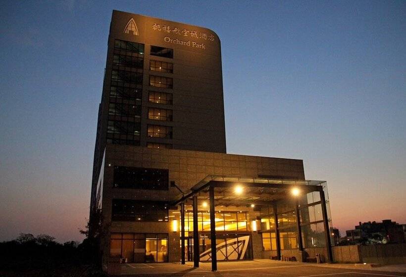 هتل Orchard Park New Wing