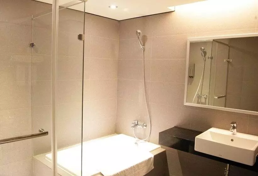 هتل Orchard Park  New Wing