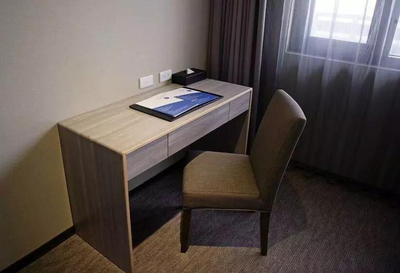 هتل Orchard Park  New Wing