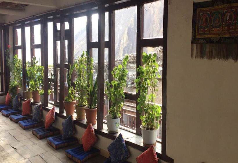 هتل Red House Lodge