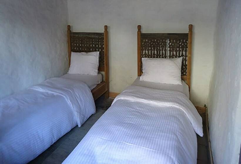 هتل Red House Lodge