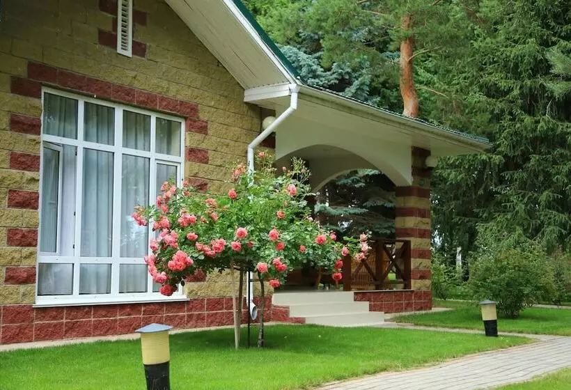 هتل Resort Center Raduga