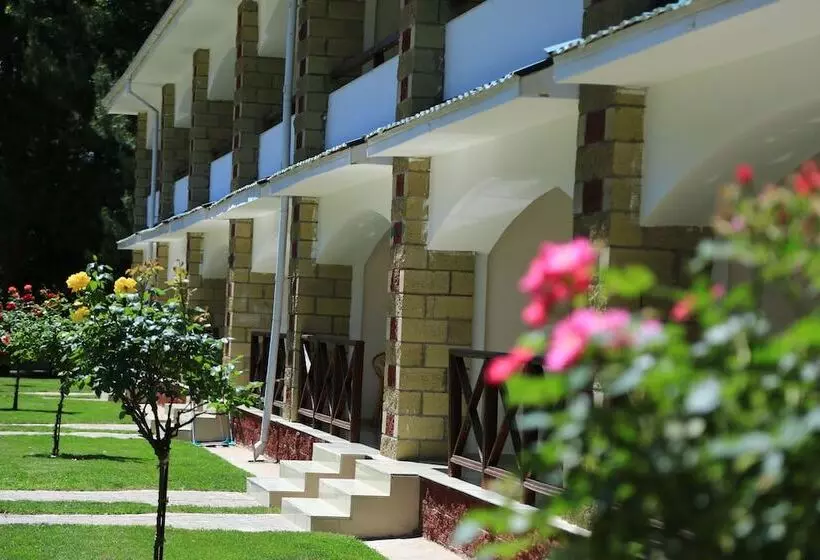 هتل Resort Center Raduga