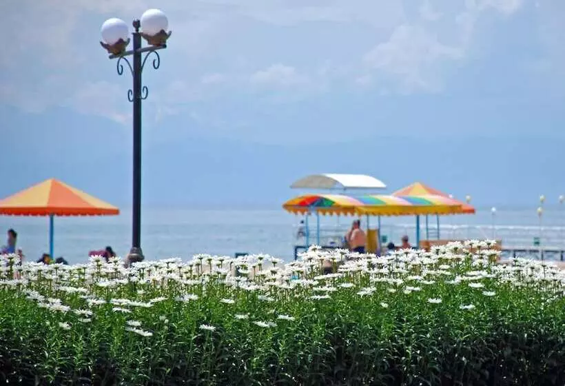 هتل Resort Center Raduga