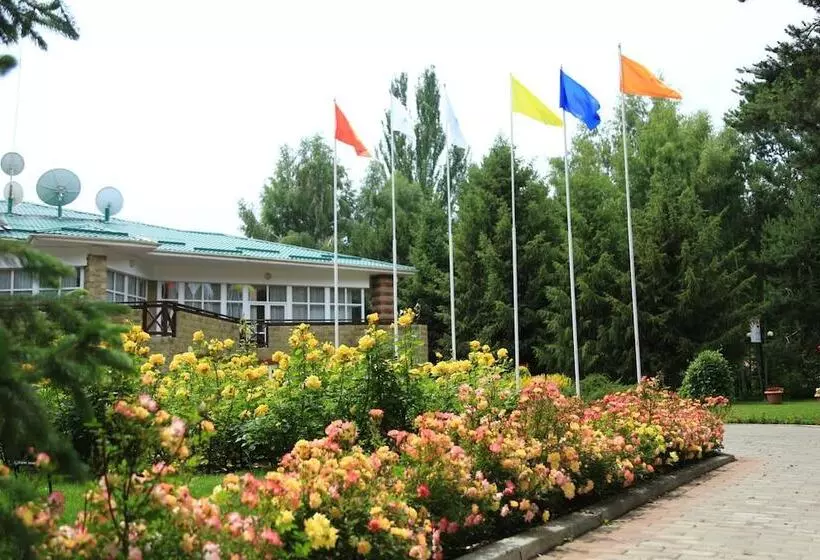 هتل Resort Center Raduga