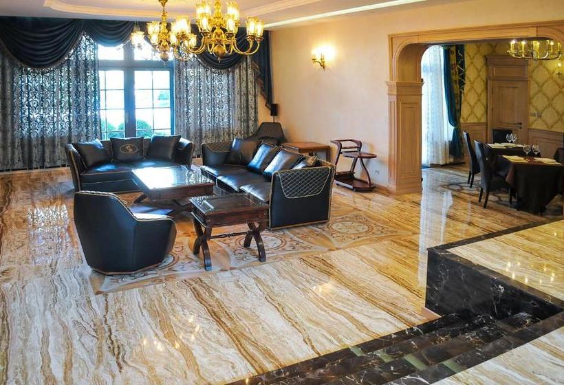 Szálloda Seven Seas