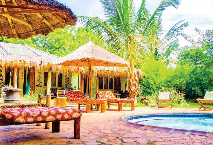 هتل Source Of The Smile