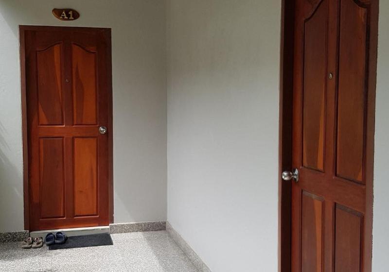 هتل The Grand Apartment