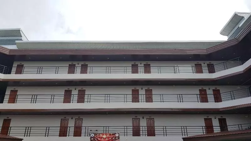هتل The Grand Apartment