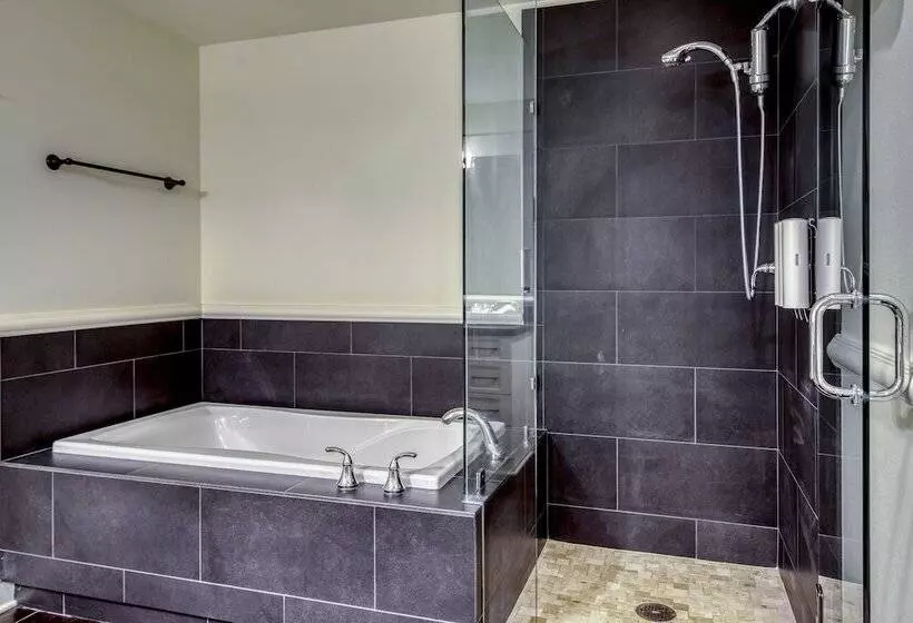 Hotelli The Inn At Pleasant Beach