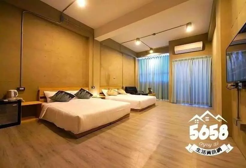 هتل Wuhoo House