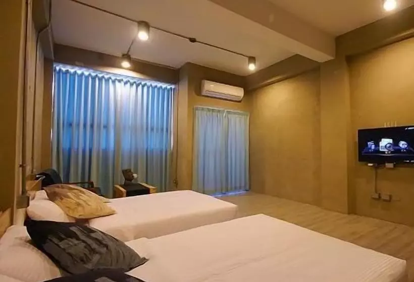 هتل Wuhoo House