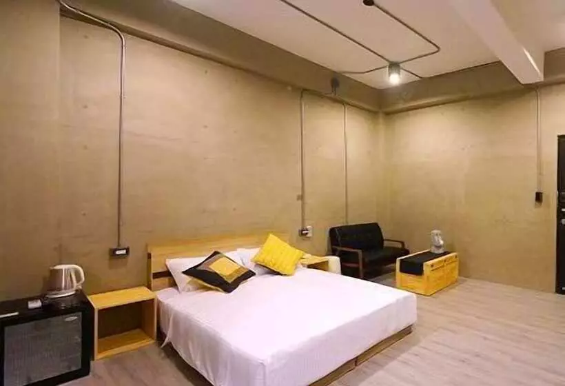 هتل Wuhoo House