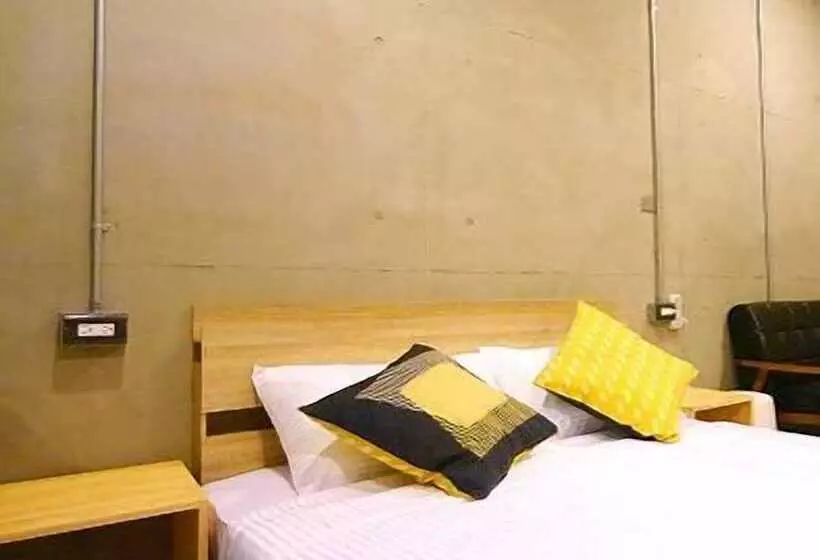 هتل Wuhoo House