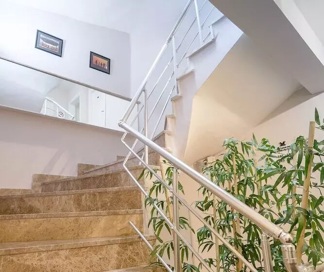 The Corner Inn Hotels By Suit