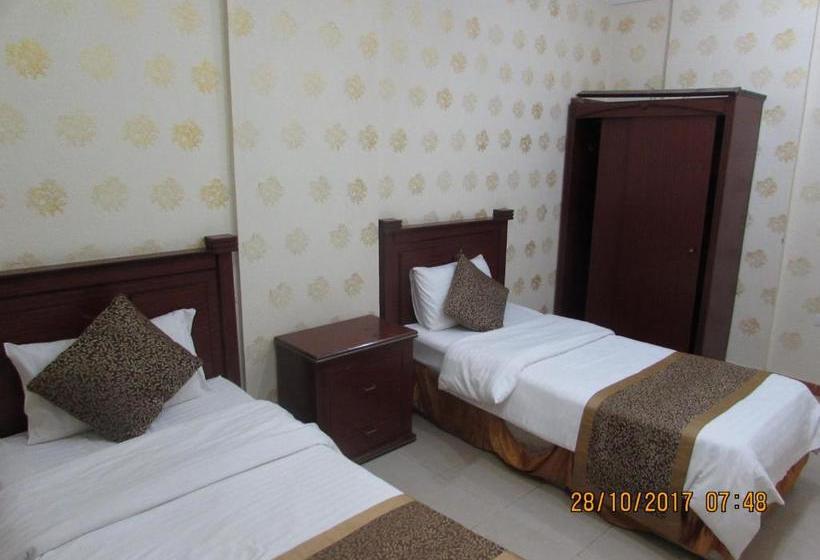 ホテル Al Akhawain Furnished Units