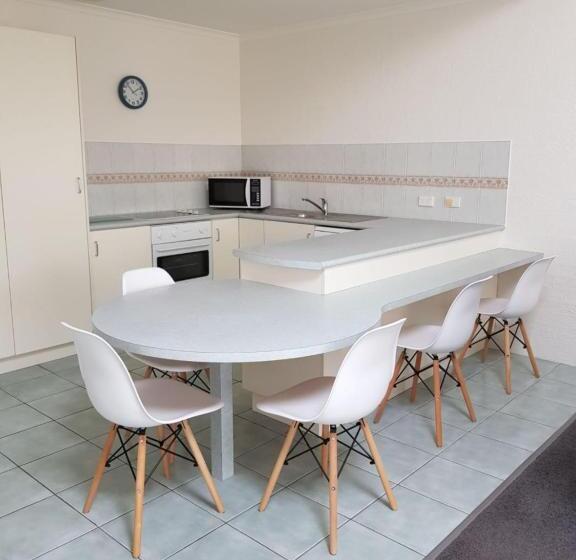 Hotel Bayview Apartments