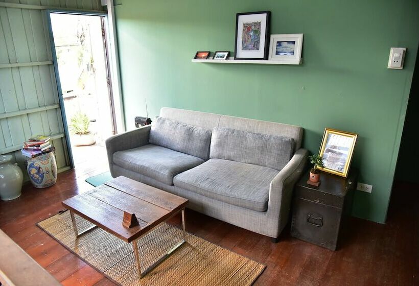 Hotel Hosts Huahin Hostel