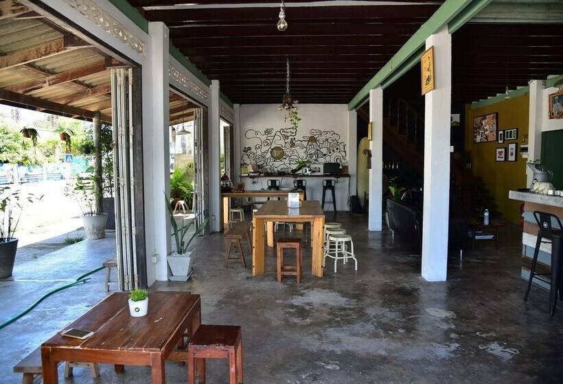 Hotel Hosts Huahin Hostel
