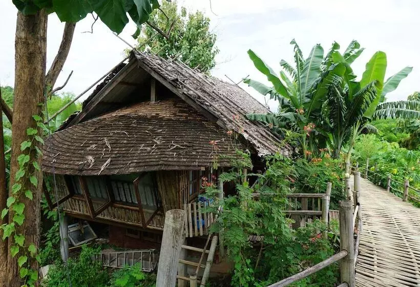 هتل Jiang Lha Village