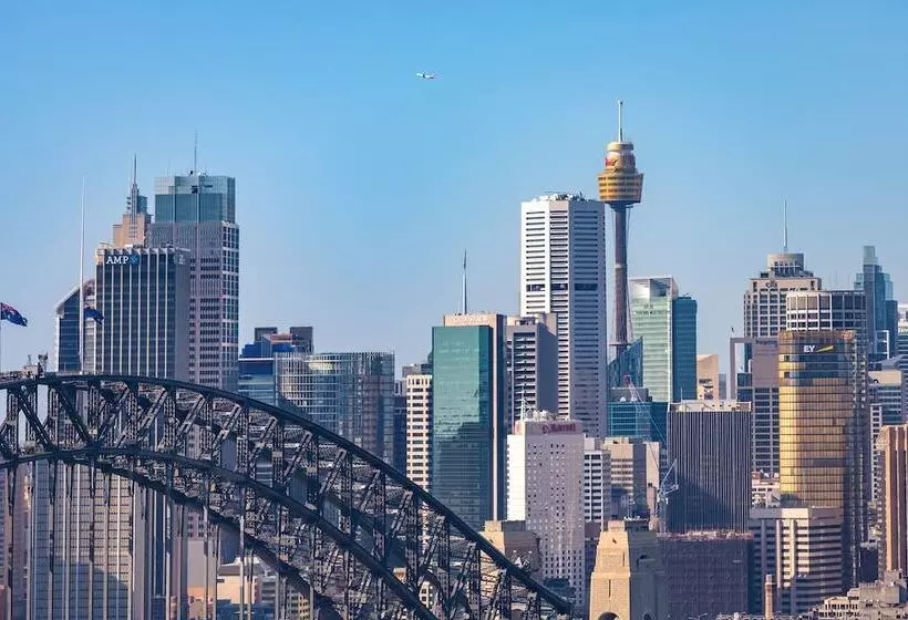 Hotelli Meriton Suites North Sydney