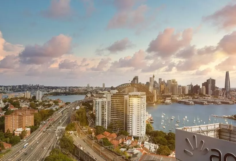 Hotelli Meriton Suites North Sydney
