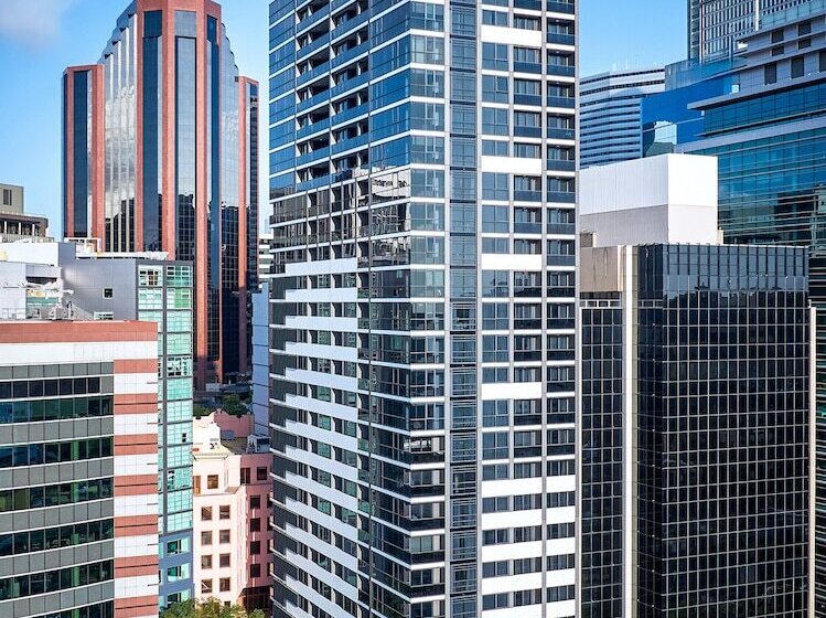 فندق Meriton Suites North Sydney