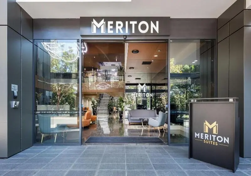 ホテル Meriton Suites North Sydney