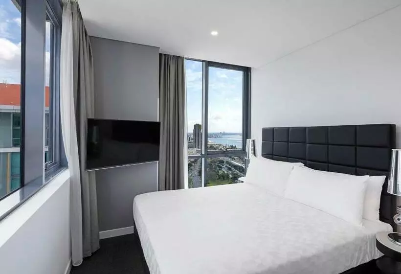 ホテル Meriton Suites Southport