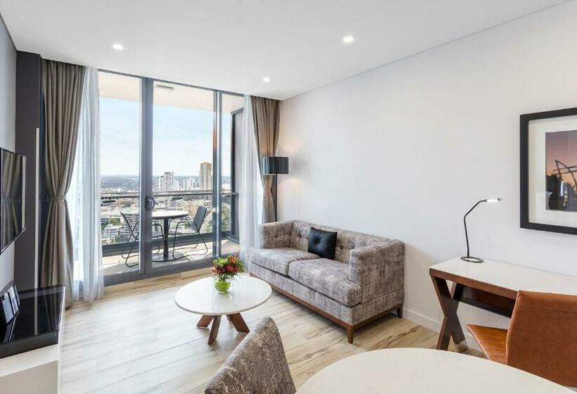 호텔 Meriton Suites Southport