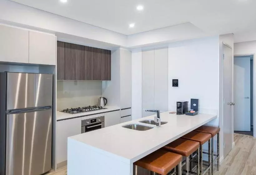 ホテル Meriton Suites Southport