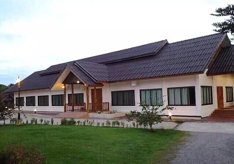 ホテル Rangsinee Resort