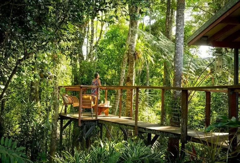 Hotelli Sharlynn By The River