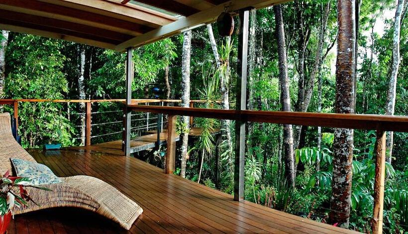 Отель Sharlynn By The River