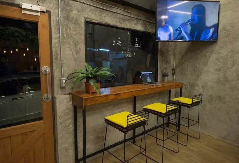 هتل Sleepcase Hostel