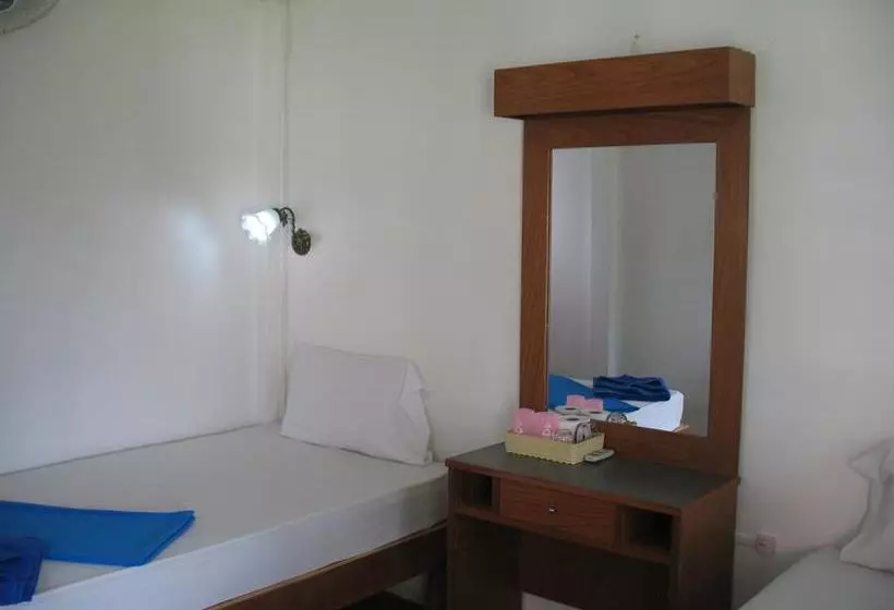 Hotelli Thai Dee Garden Resort