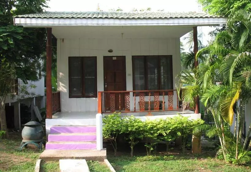 Hotelli Thai Dee Garden Resort