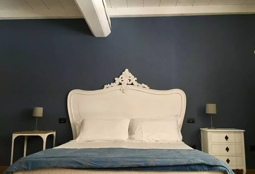 Hotelli Agriturismo Corte Rocca