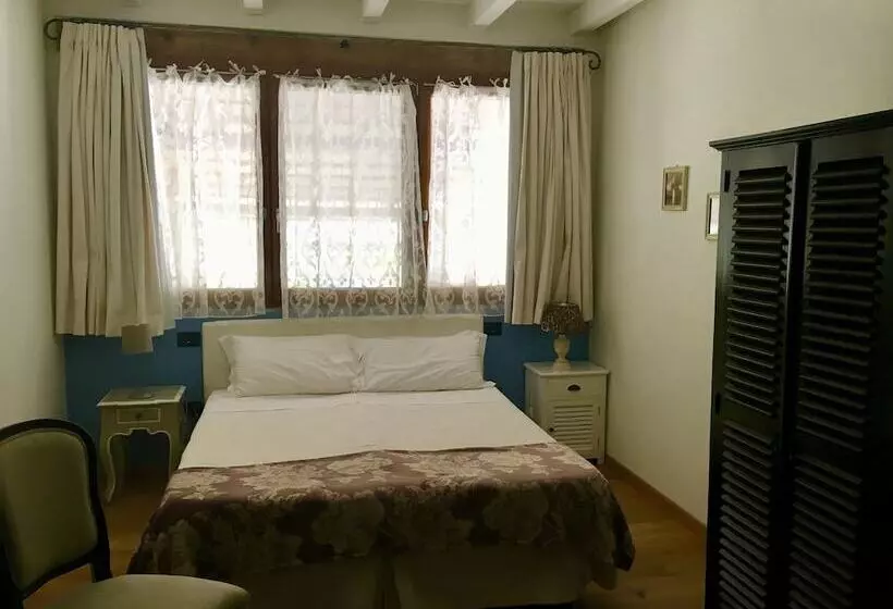 Hotelli Agriturismo Corte Rocca