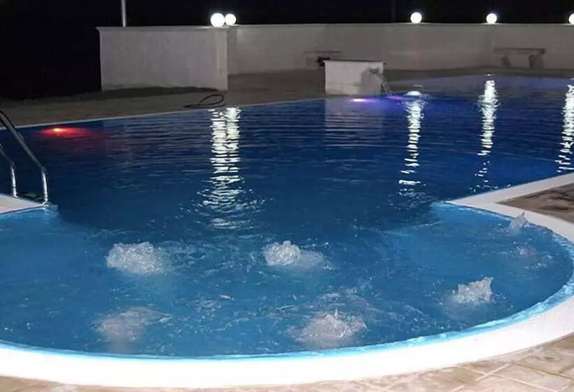 هتل Antica Cascina Resort