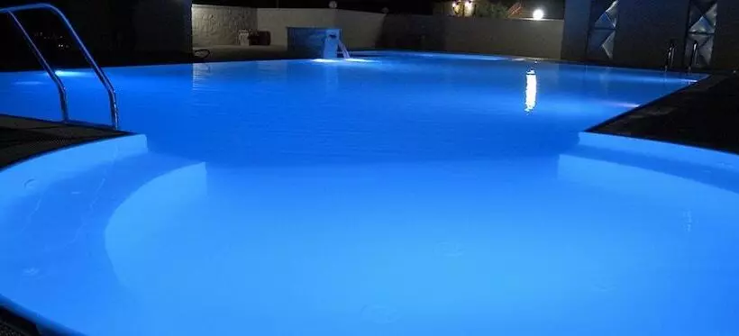 هتل Antica Cascina Resort
