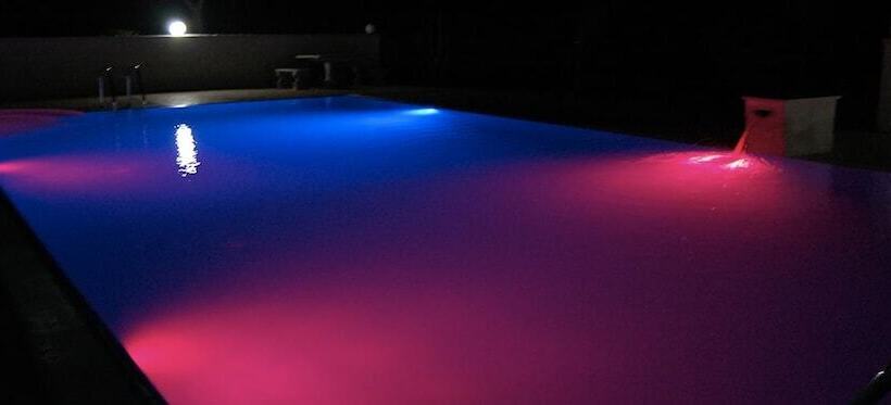 فندق Antica Cascina Resort