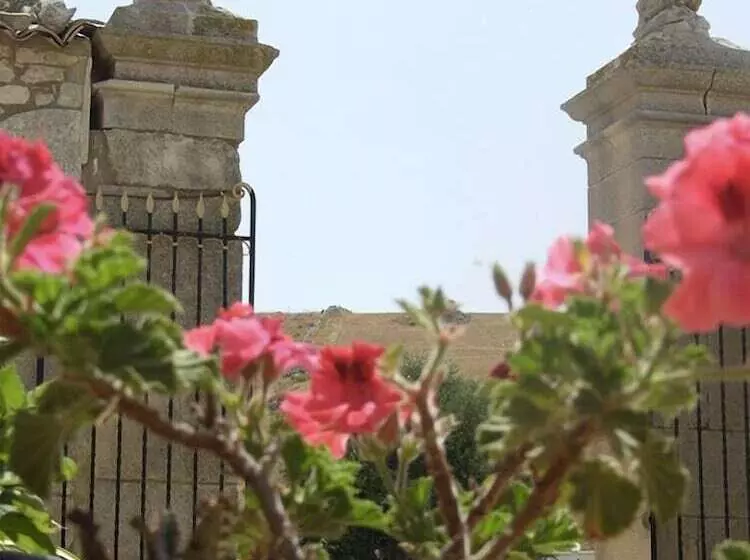 هتل Antica Cascina Resort