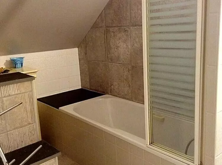 هتل Chambres D'hôtes Anousta